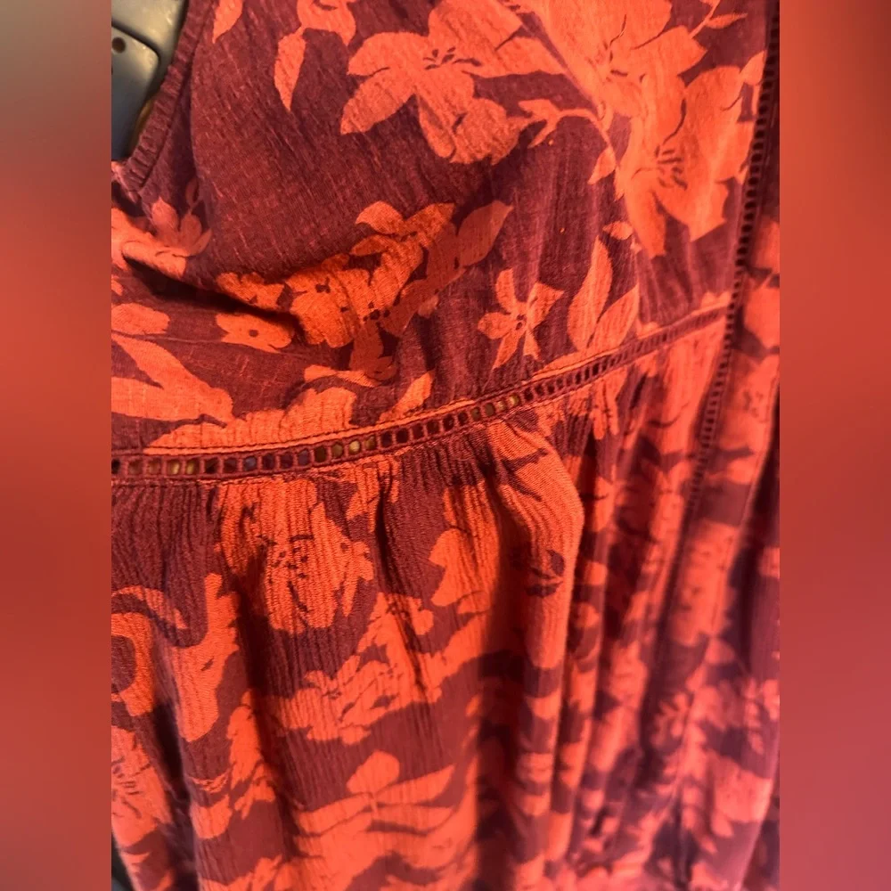 Anthropologie Sleeveless Nia Tunic in Wine Floral - Picture 6 of 12